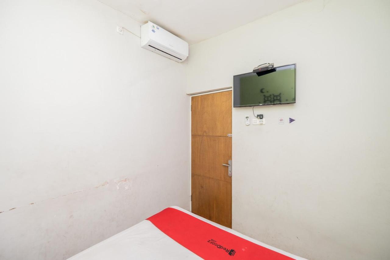 Reddoorz @ Darmo Surabaya Otel Dış mekan fotoğraf