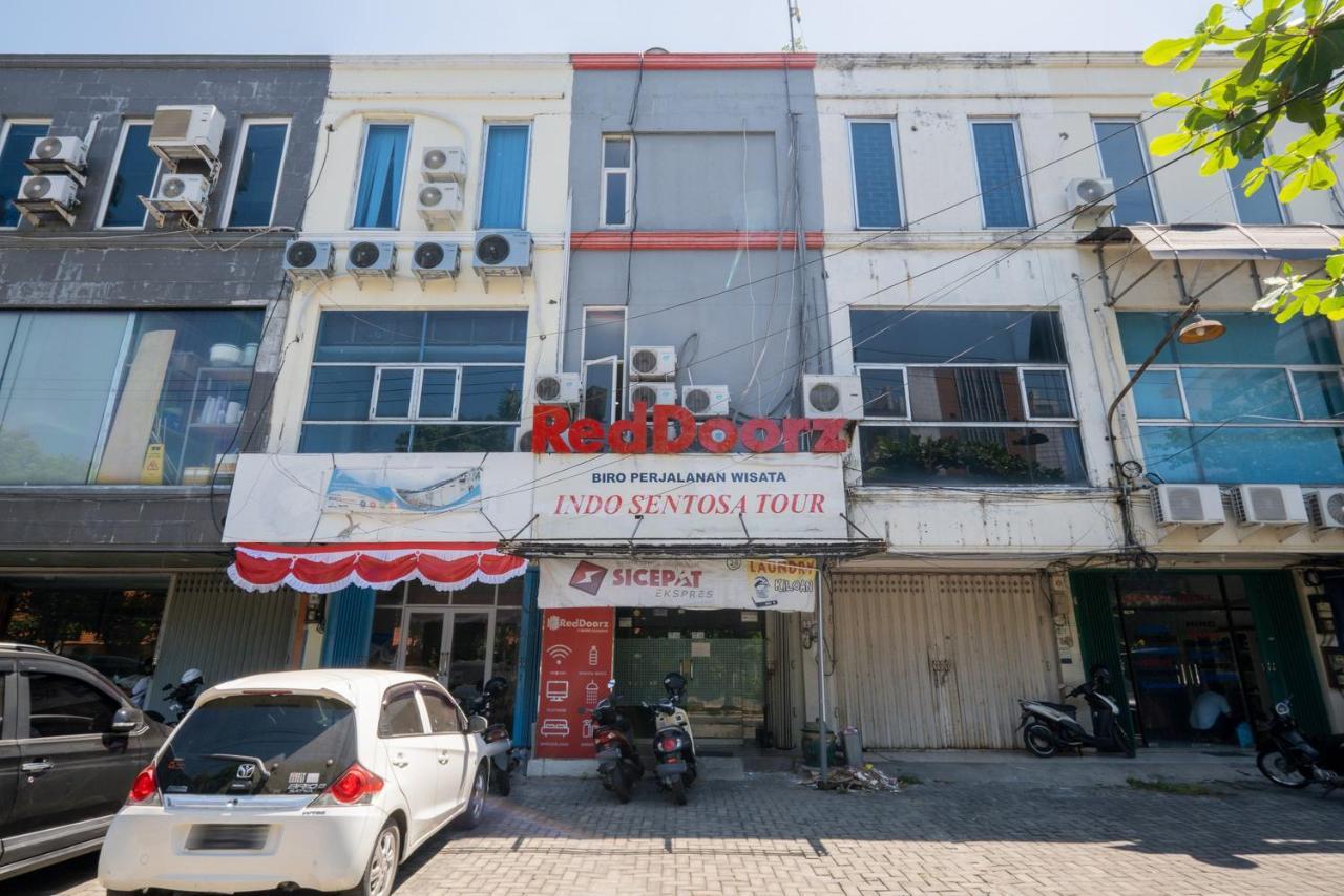 Reddoorz @ Darmo Surabaya Otel Dış mekan fotoğraf